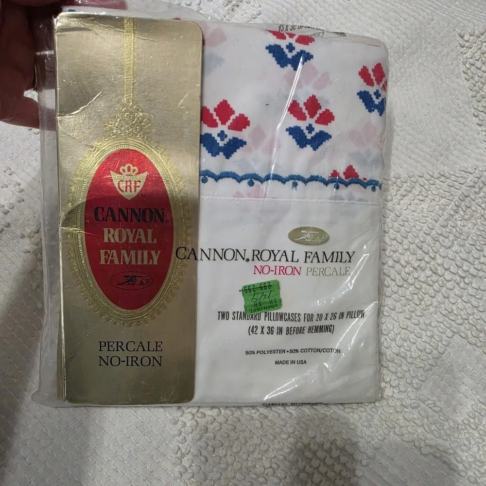 Vintage Cannon Royal Family Pillowcases Standard‎ Red White Blue Floral Pillows
